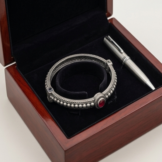 DIVYORO RED STONE MINIMALIST KADA