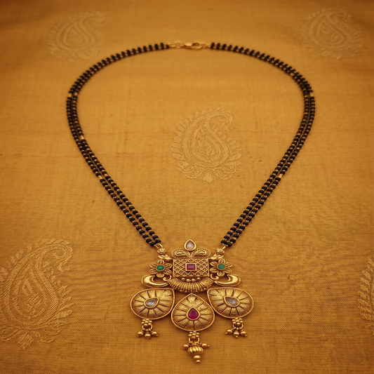 DIVYORO EXQUISITE HERITAGE MANGALSUTRA GOLD SET