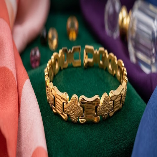 DIVYORO AMARA FEMALE BRACELET
