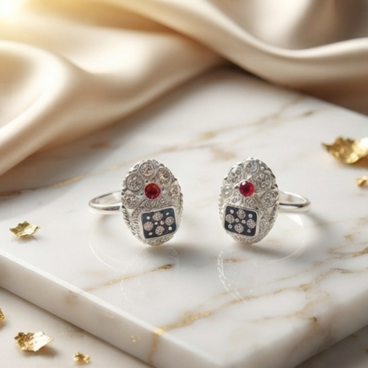 DIVYORO CLASSIC STONE-SET TOE RING