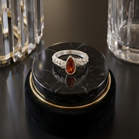 DIVYORO APEX RING