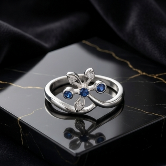 DIVYORO SAPPHIRE BLOOM RING