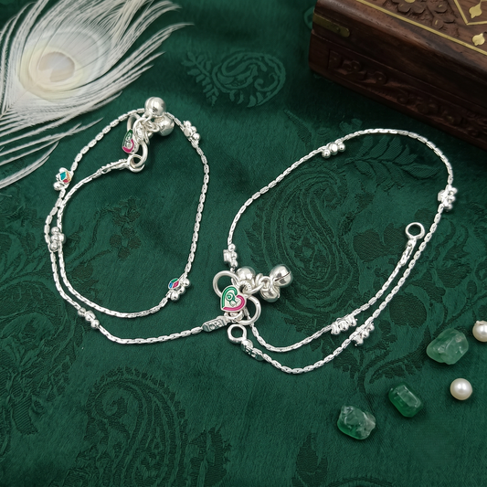 DIVYORO TRI CLUSTER SILVER ANKLET