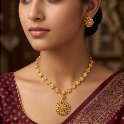 DIVYORO GOLD WHEEL NECKLACE