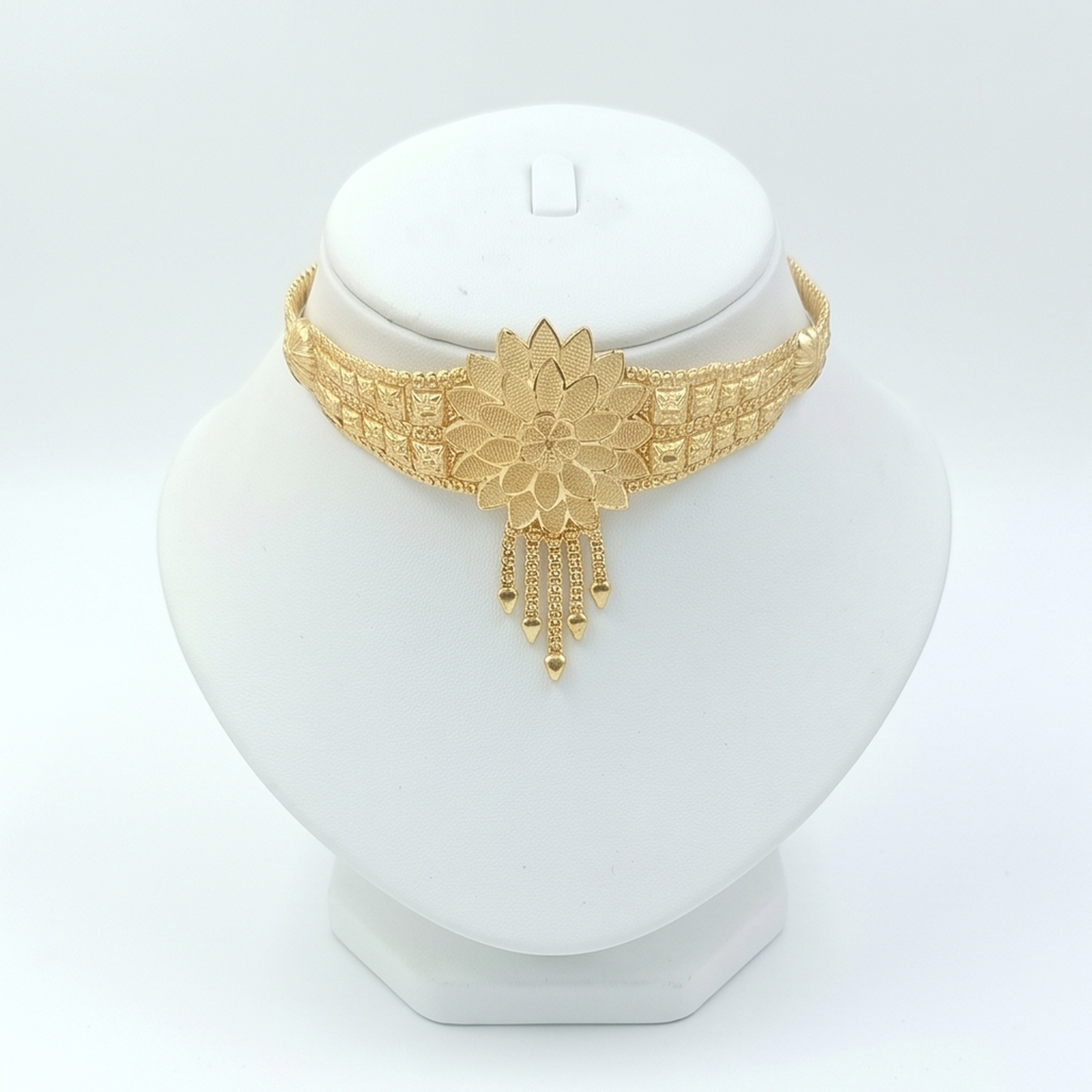 DIVYORO GOLD FLOWER CHOKER