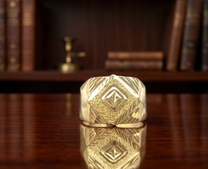 DIVYORO THE LAUREL LEAF OVAL SIGNET