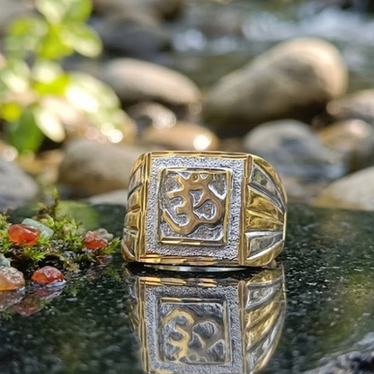 DIVYORO TWO-TONE OM TEXTURED SIGNET RING