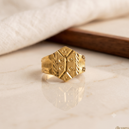 DIVYORO GOLD HEXAGONAL CHEVRON & DOT ENGRAVED RINGS
