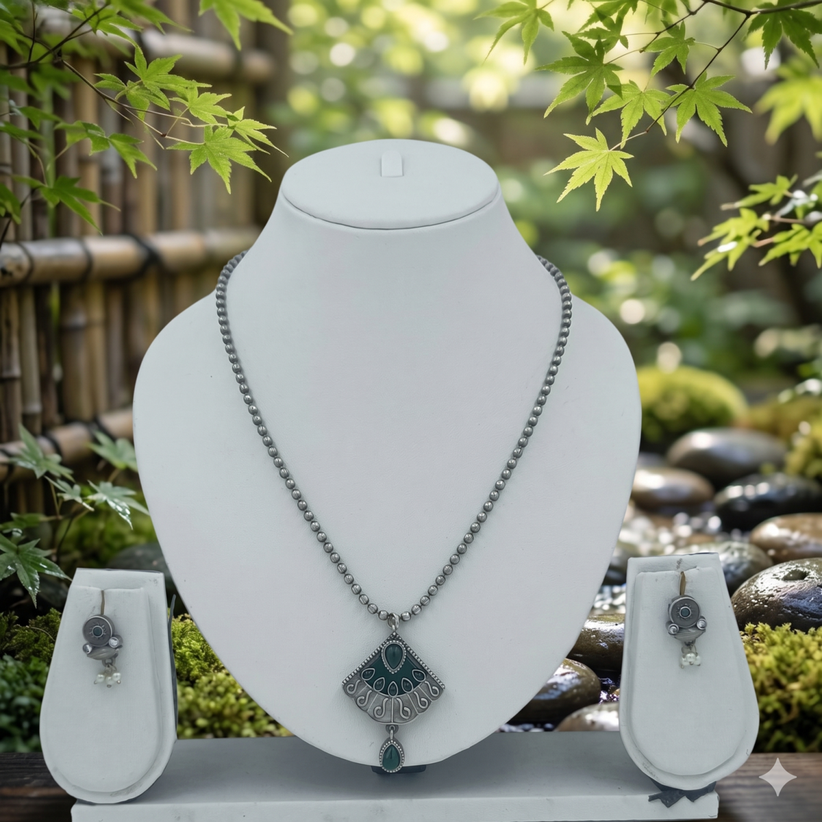 DIVYORO FAN-SHAPED BLUE STONE OXIDIZED SILVER NECKLACE SET