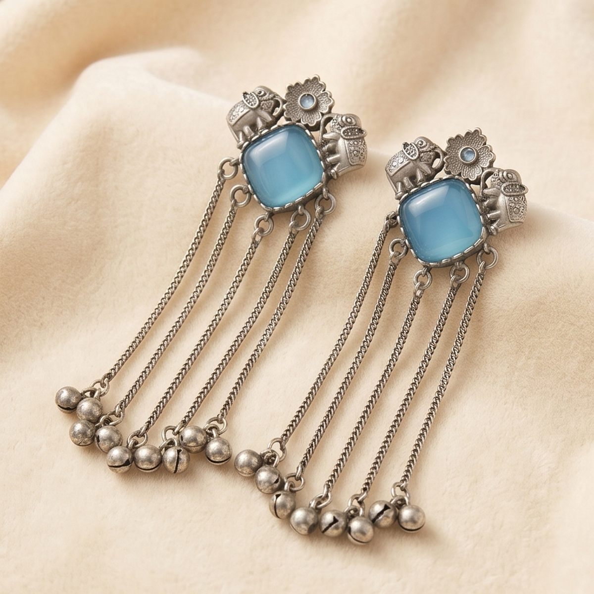DIVYORO RUBY TURQUOISE  REINDEER DANGLES