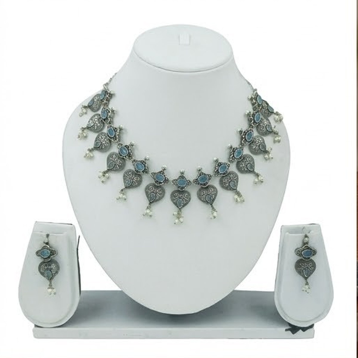 DIVYORO OXIDIZED SILVER BLUE STONE LEAF-PATTERNED NECKLACE SET