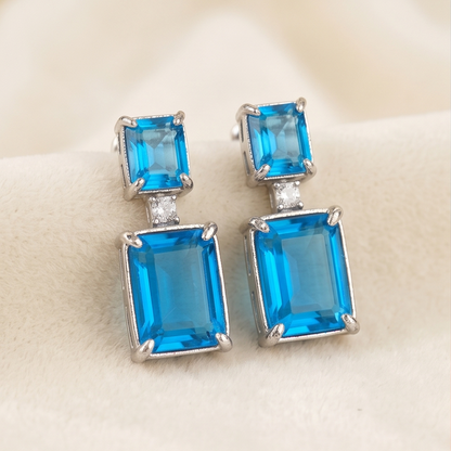 DIVYORO BLUE CRYSTAL SQUARE DROPS