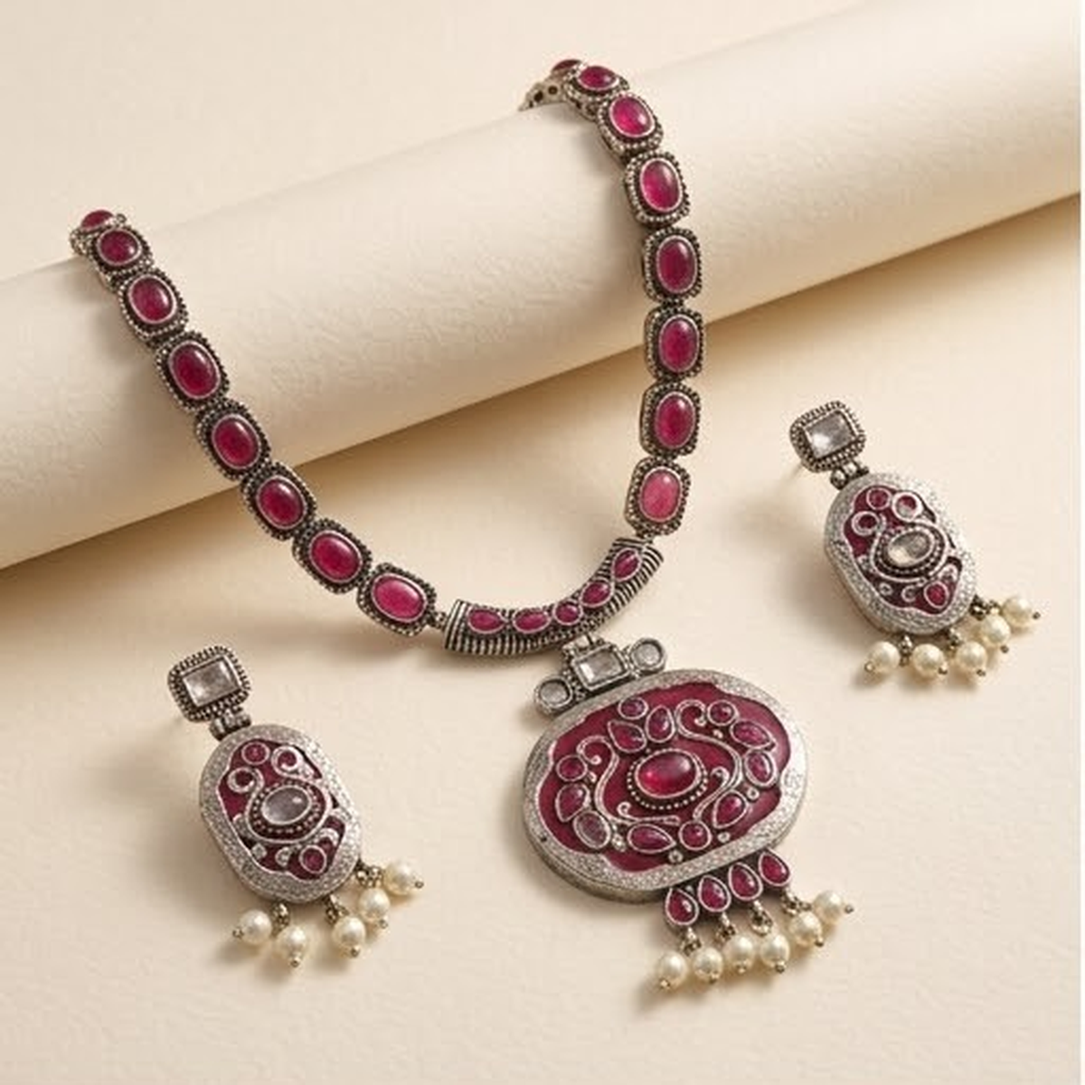 DIVYORO RUBY-RED STONE OVAL PENDANT NECKLACE SET