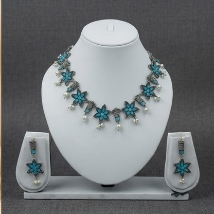 DIVYORO FLORAL BLUE STONE STATEMENT CHOKER SET