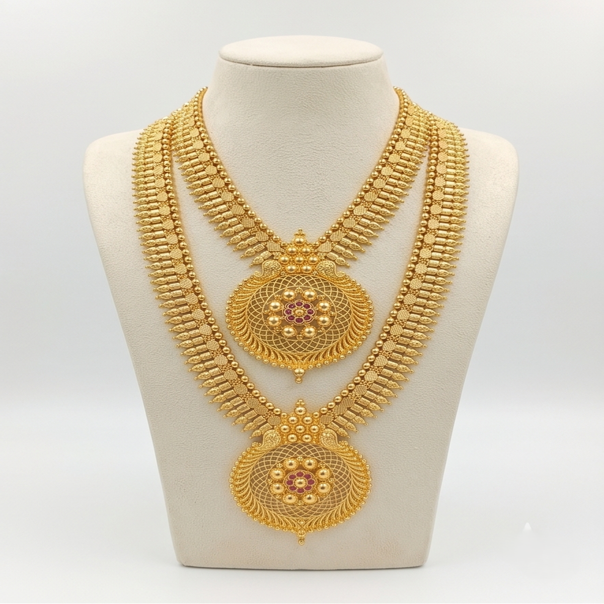 DIVYORO GRAND FILIGREE MEDALLION HARAM