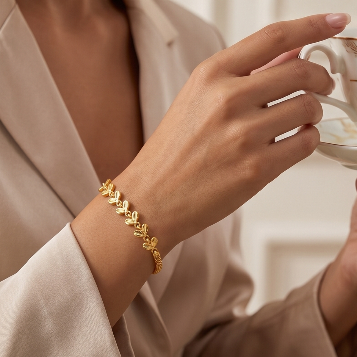DIVYORO GOLD LEAF CHARM BRACELET