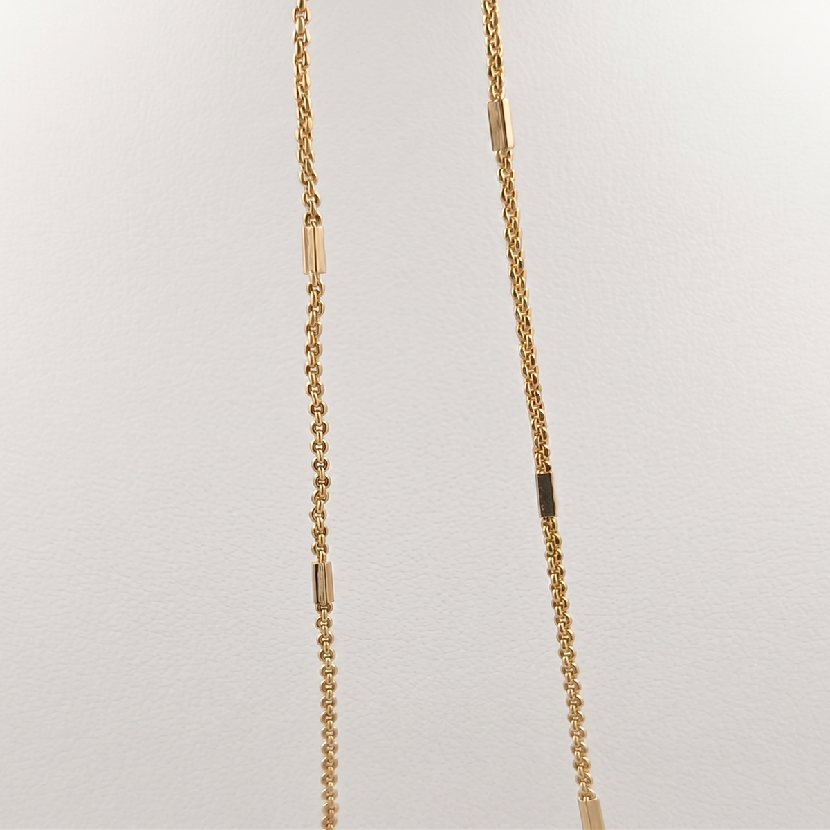 DIVYORO GOLD CABLE STATION CHAIN
