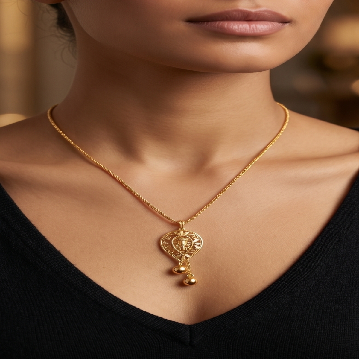 DIVYORO CARVED TEAR DROP PENDANT CHAIN