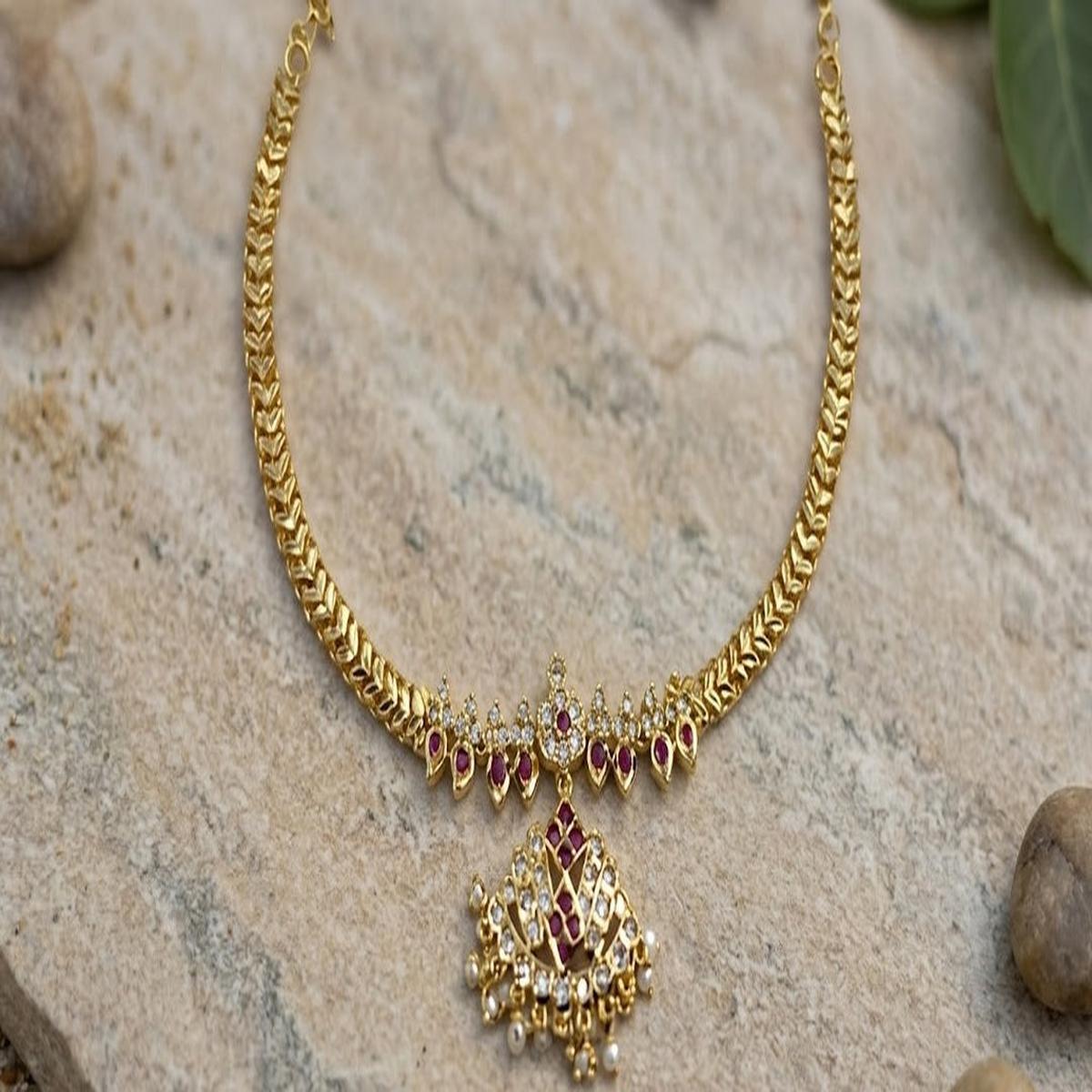 DIVYORO CHEVRON RUBY DROP CHOKER
