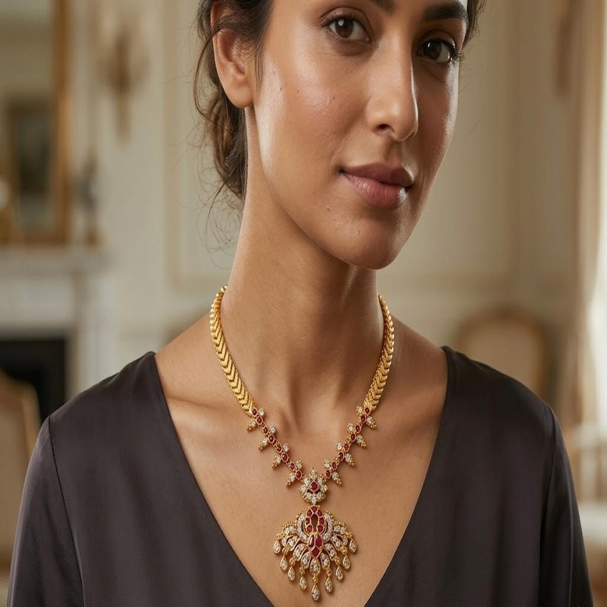 DIVYORO HERITAGE RUBY-STONE NECKLACE