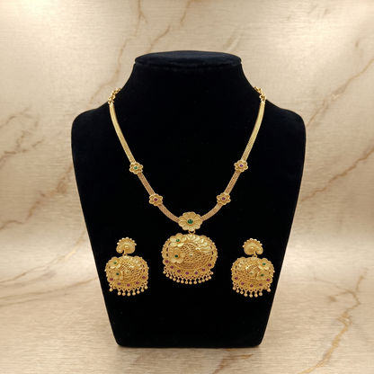 DIVYORO GOLD FILIGREE NECKLACE SET