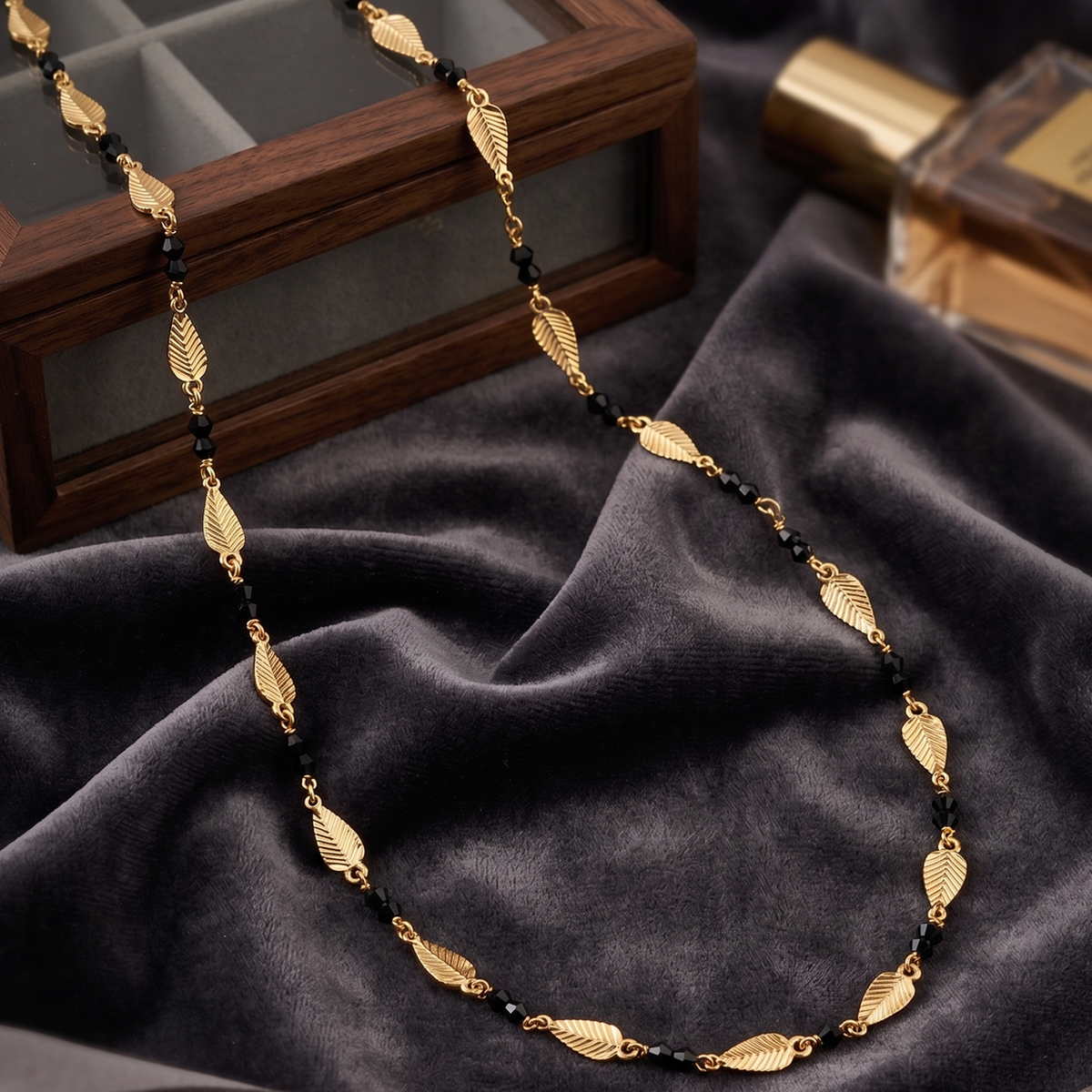 DIVYORO GOLD LEAF MANGALSUTRA CHAIN