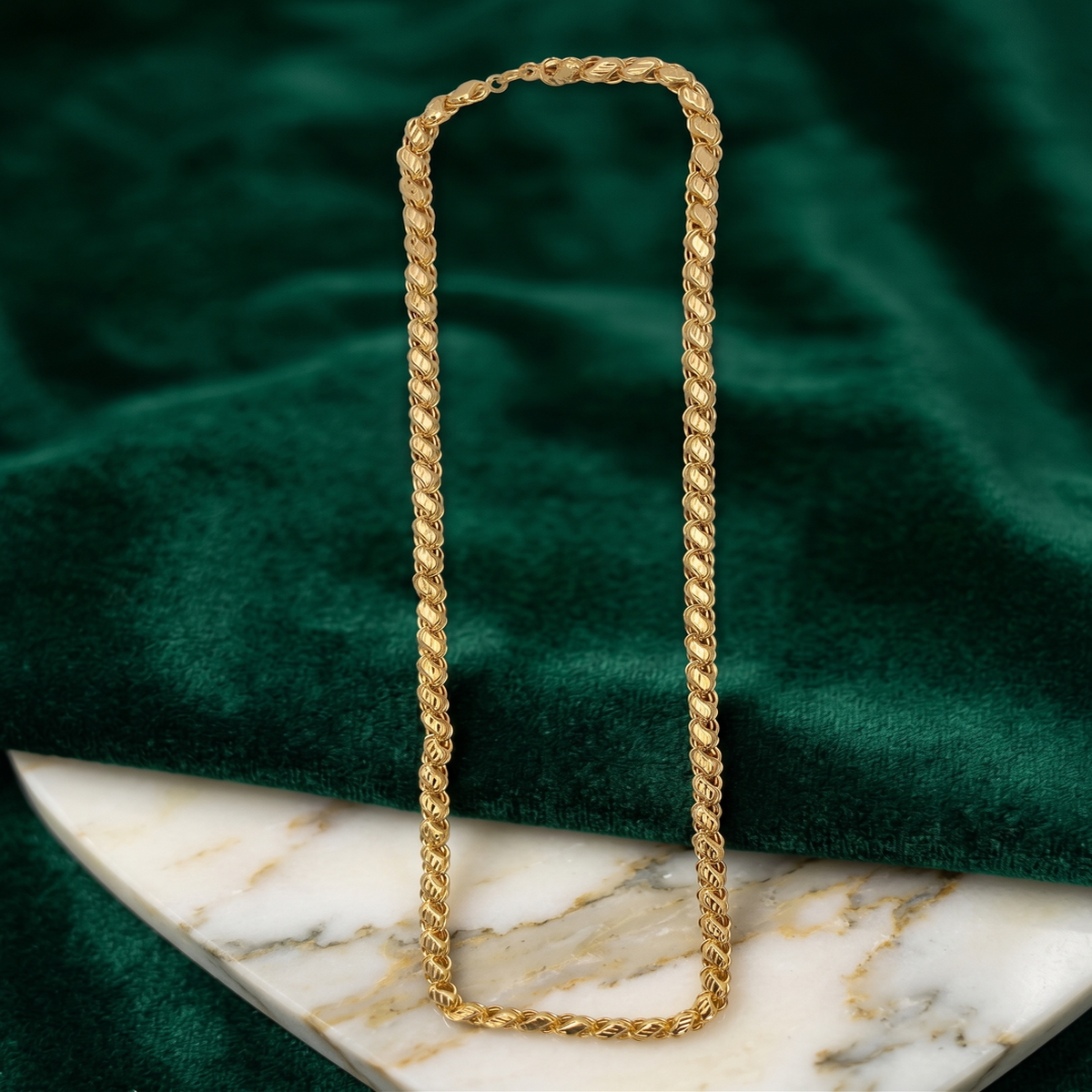 DIVYORO THICK GOLD TWISTER CHAIN