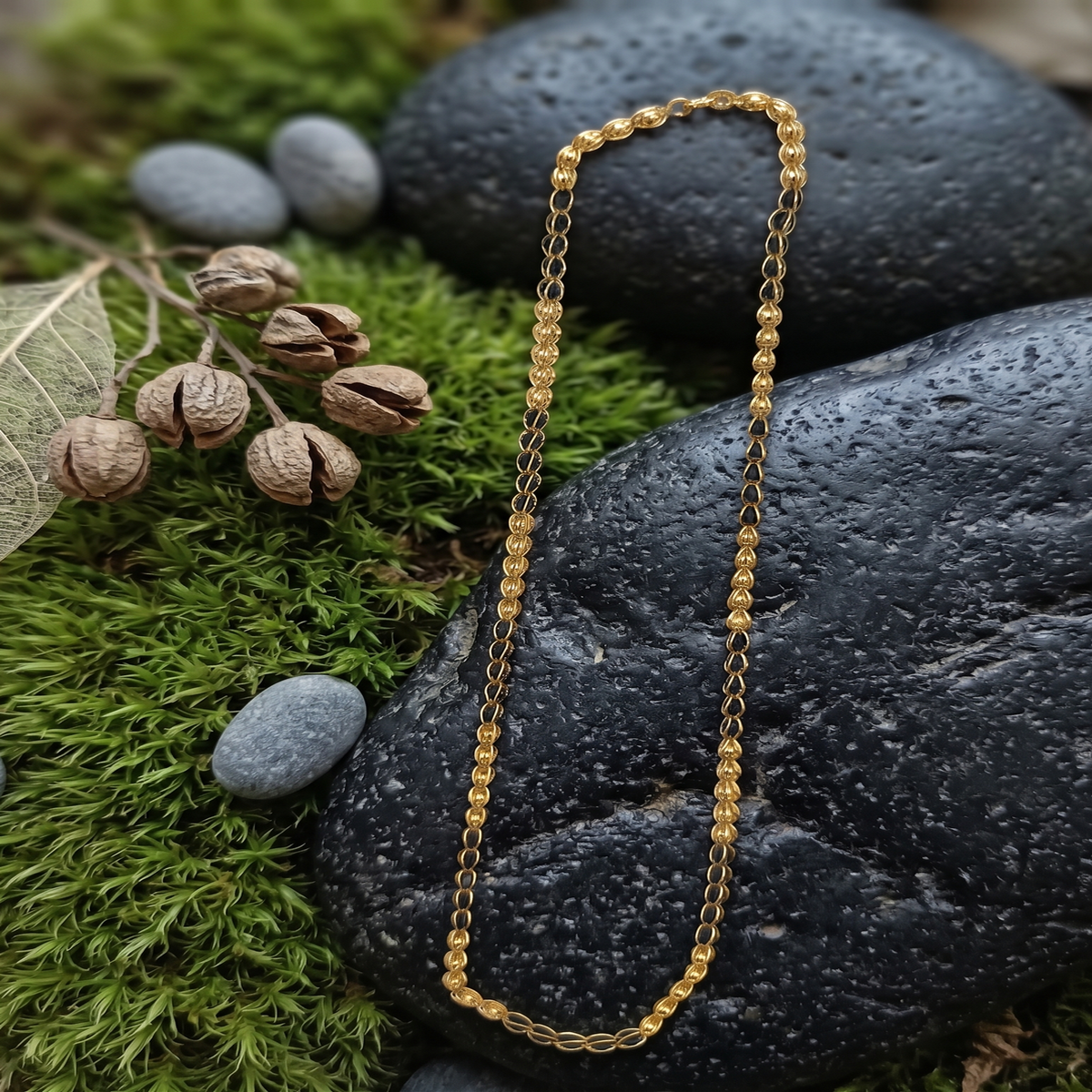 DIVYORO BEADED BLACK ENAMEL CHAIN