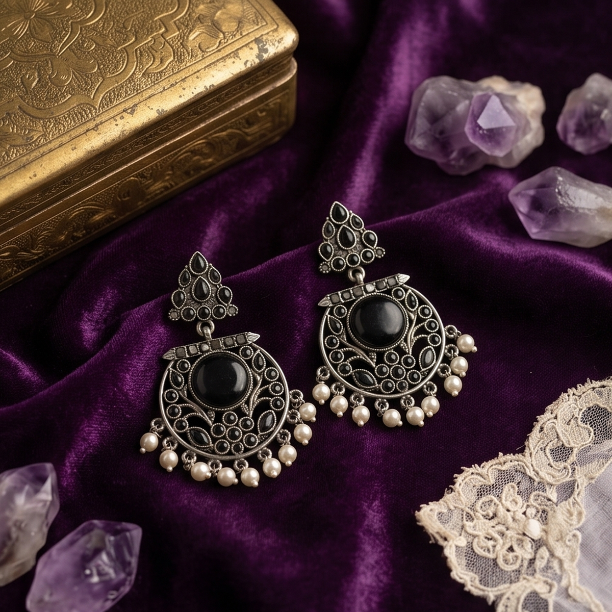 DIVYORO ONYX TRIANGULAR PEARL CHANDBALIS