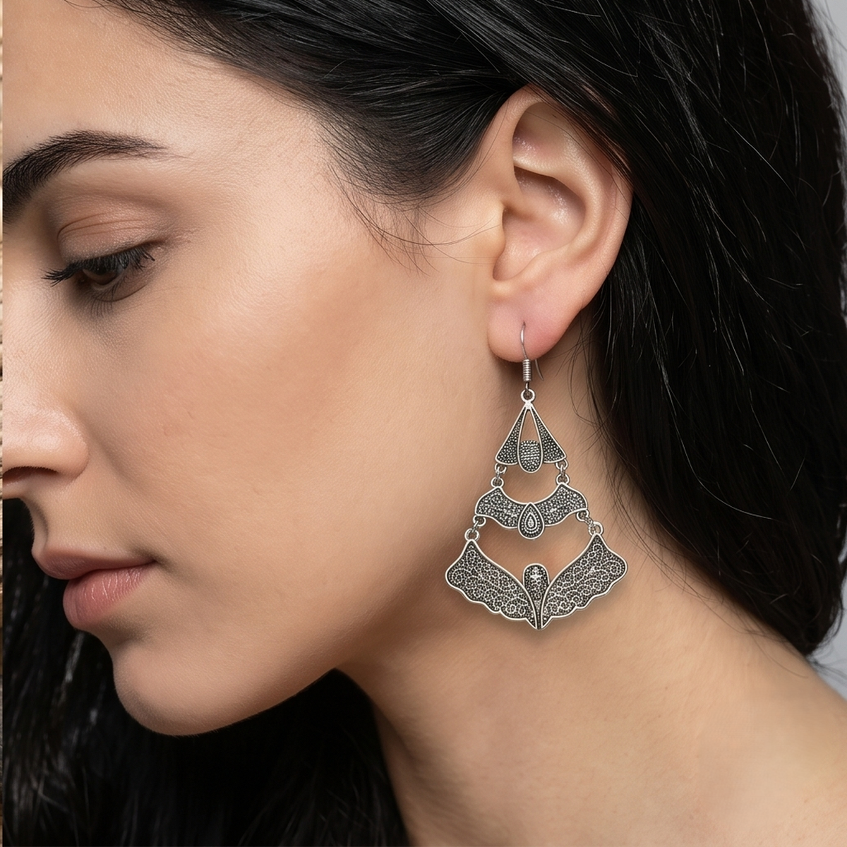DIVYORO VINTAGE FILIGREE CHANDELIER EARRINGS