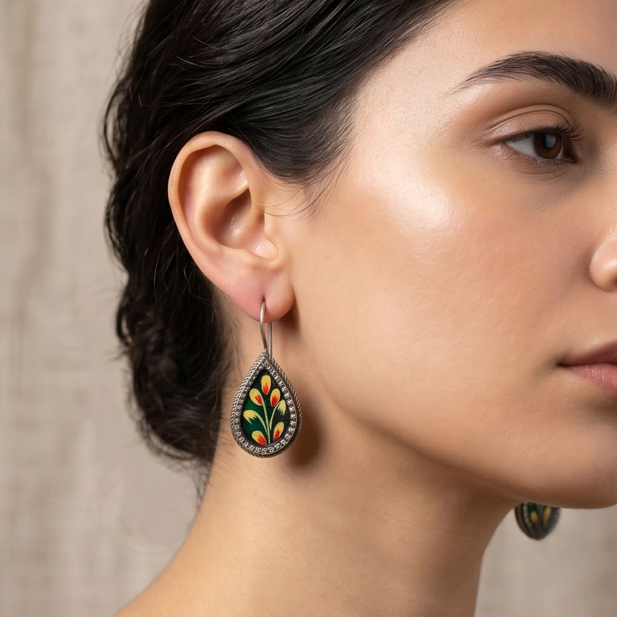 DIVYORO FLORAL HAND-PAINTED TEAR DROPS