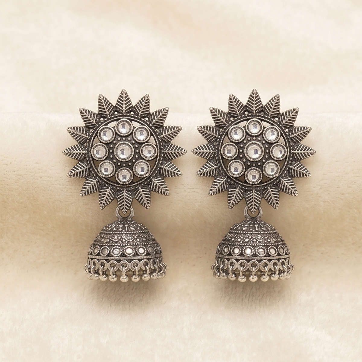 DIVYORO SILVER SUNBURST KUNDAN JHUMKA