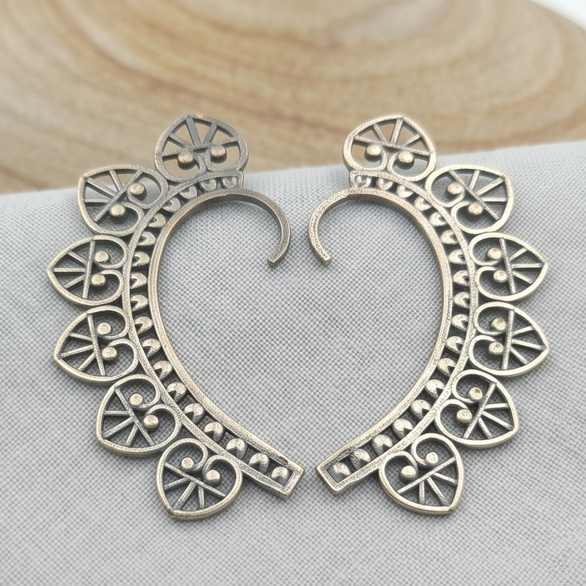 DIVYORO ANTIQUE OXIDIZED SILVER-TONED FLORAL HEART EAR CUFFS