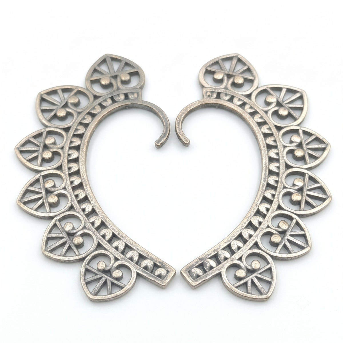 DIVYORO ANTIQUE OXIDIZED SILVER-TONED FLORAL HEART EAR CUFFS