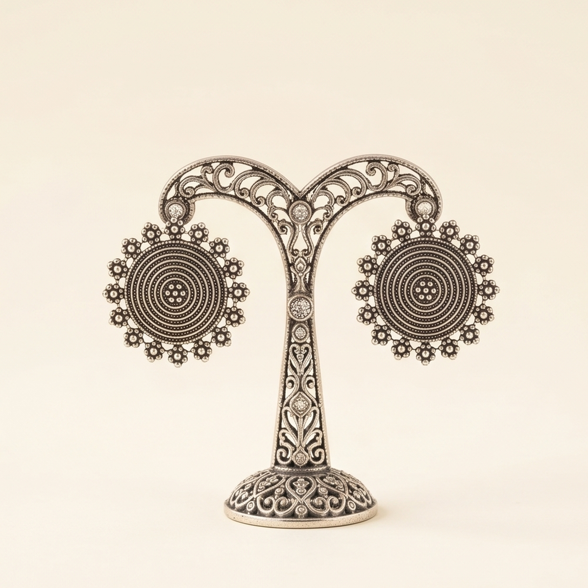 DIVYORO SILVER MEDALLION STUDS