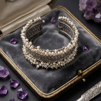 DIVYORO LAYERED PEARL CUFF KADA