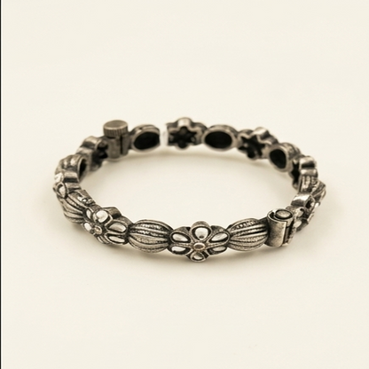 DIVYORO OXIDIZED SILVER FLOWER KADA
