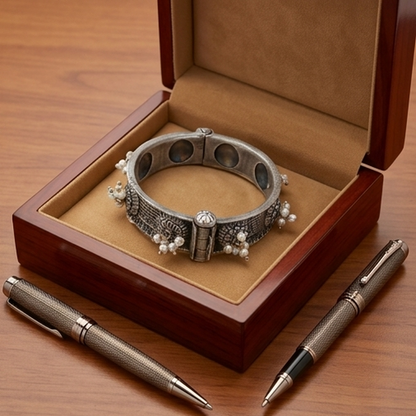 DIVYORO RUBY DROP ACCENT KADA
