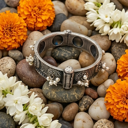 DIVYORO RUBY DROP ACCENT KADA