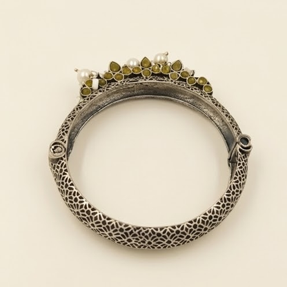 DIVYORO OLIVE STONE PEARL KADA