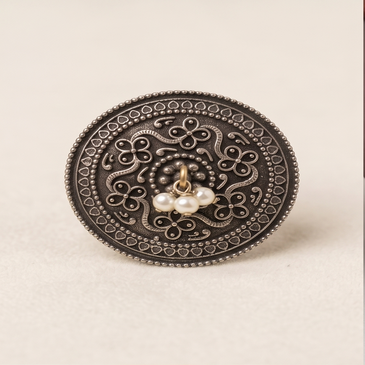 DIVYORO OXIDIZED PEARL STATEMENT HAIR PIN