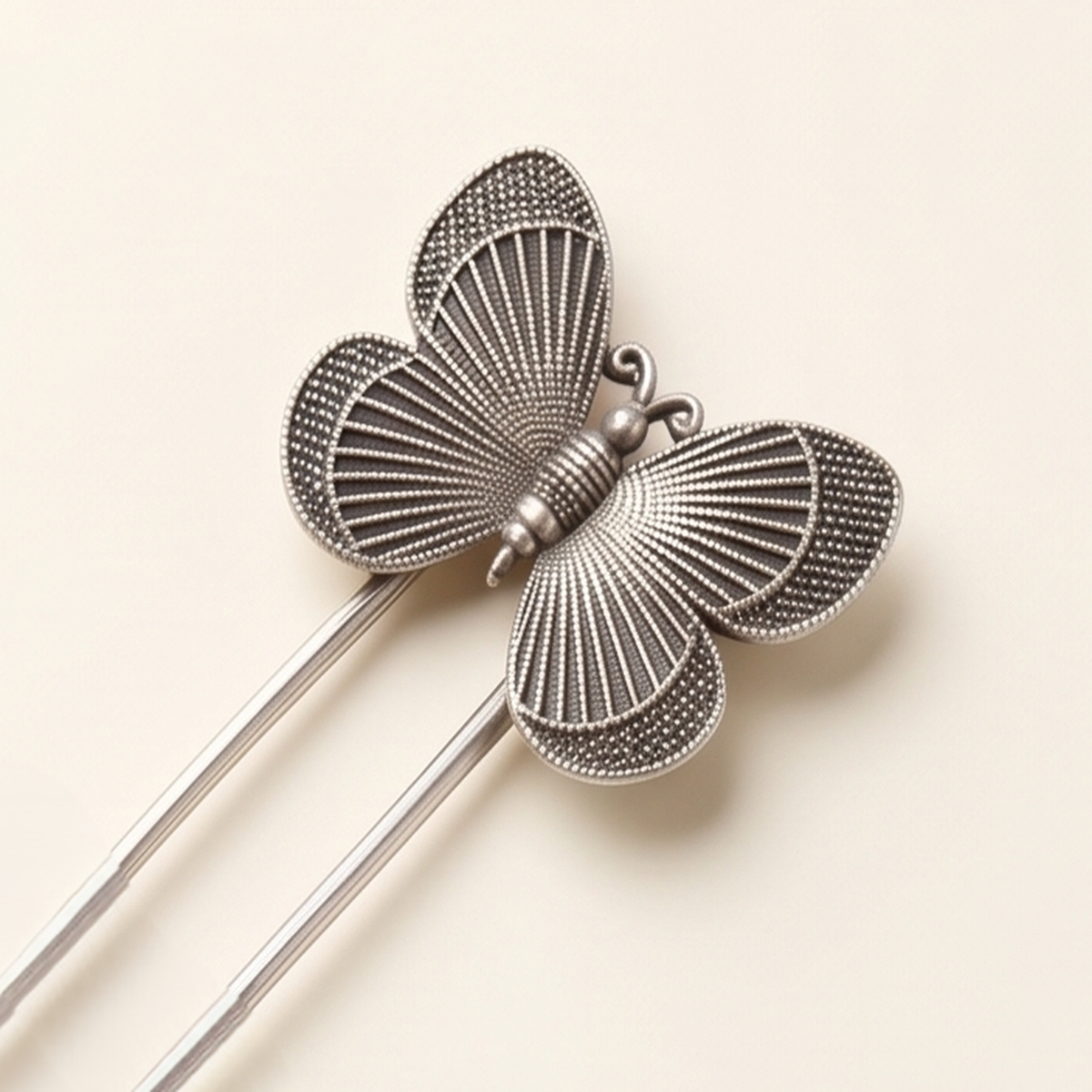 DIVYORO OXIDIZED SILVER BUTTERFLY JUDA-PIN