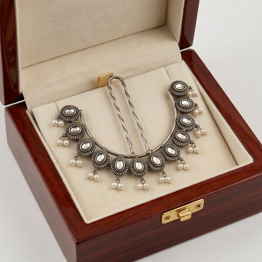DIVYORO KUNDAN PEARL JUDA PIN