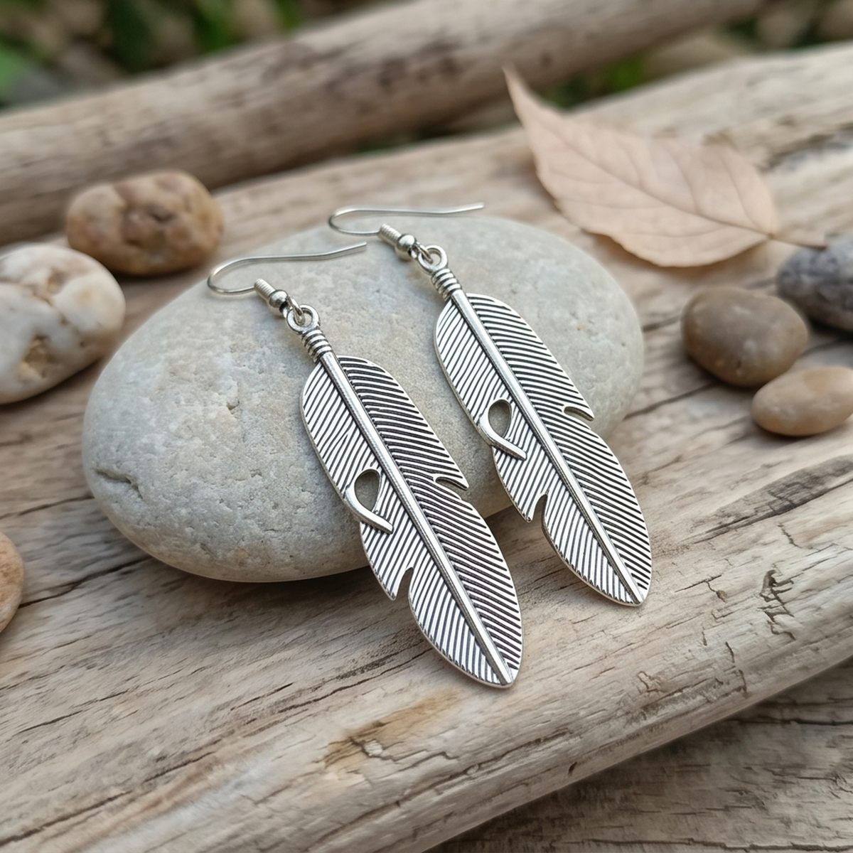 DIVYORO SILVER FEATHER DROPS