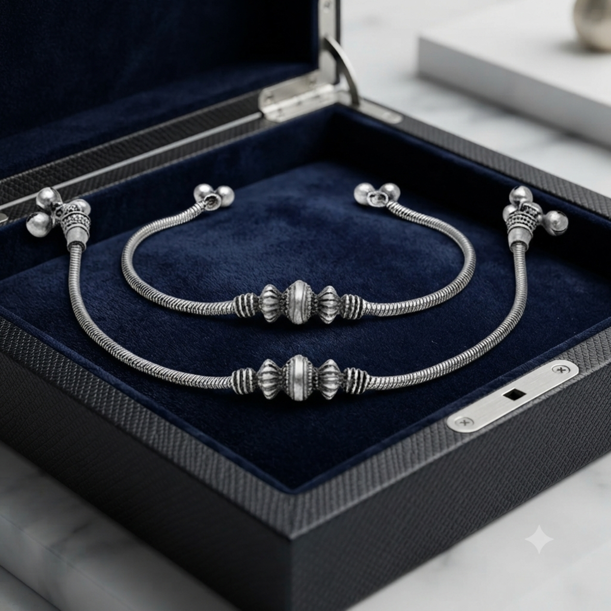 Divyoro Oxidized silver snake chain anklet