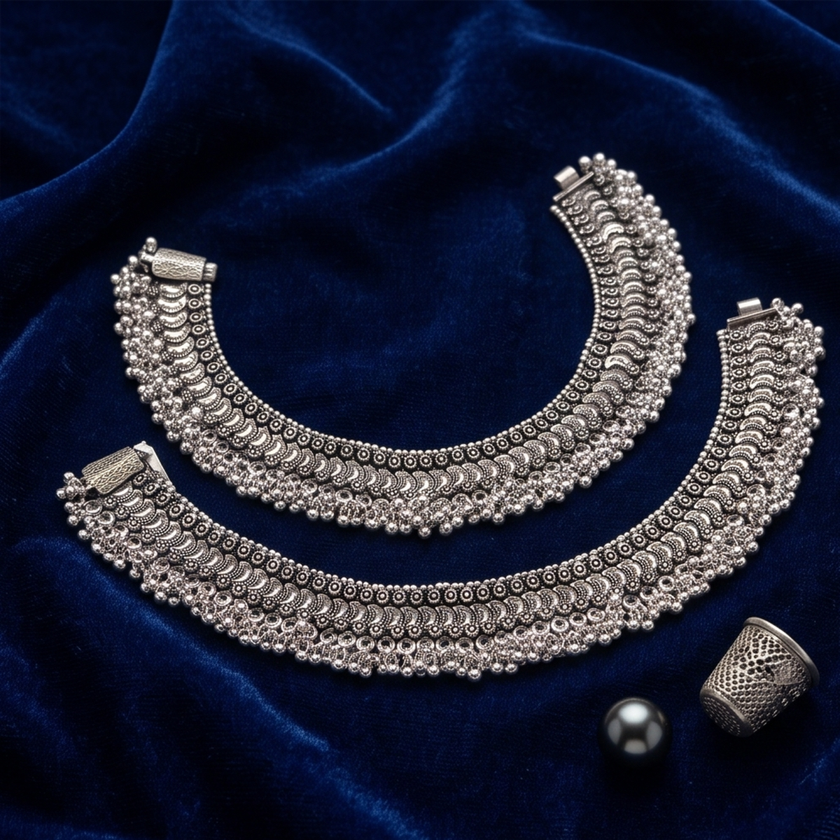 DIVYORO SILVER CUFF