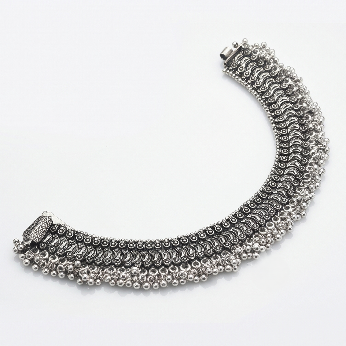 DIVYORO SILVER CUFF