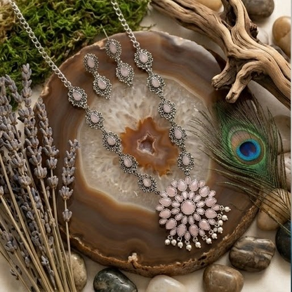 DIVYORO PETAL MOTIF BLUSH STONE OXIDIZED SILVER NECKLACE