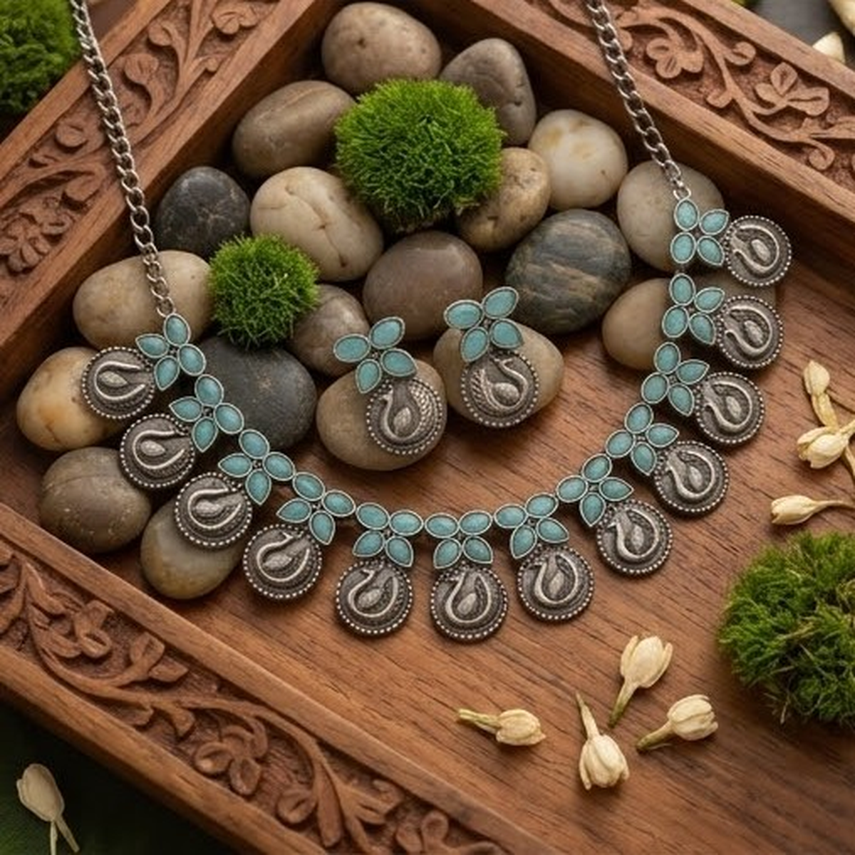 DIVYORO TURQUOISE PEACOCK LINK STATEMENT OXIDIZED NECKLACE