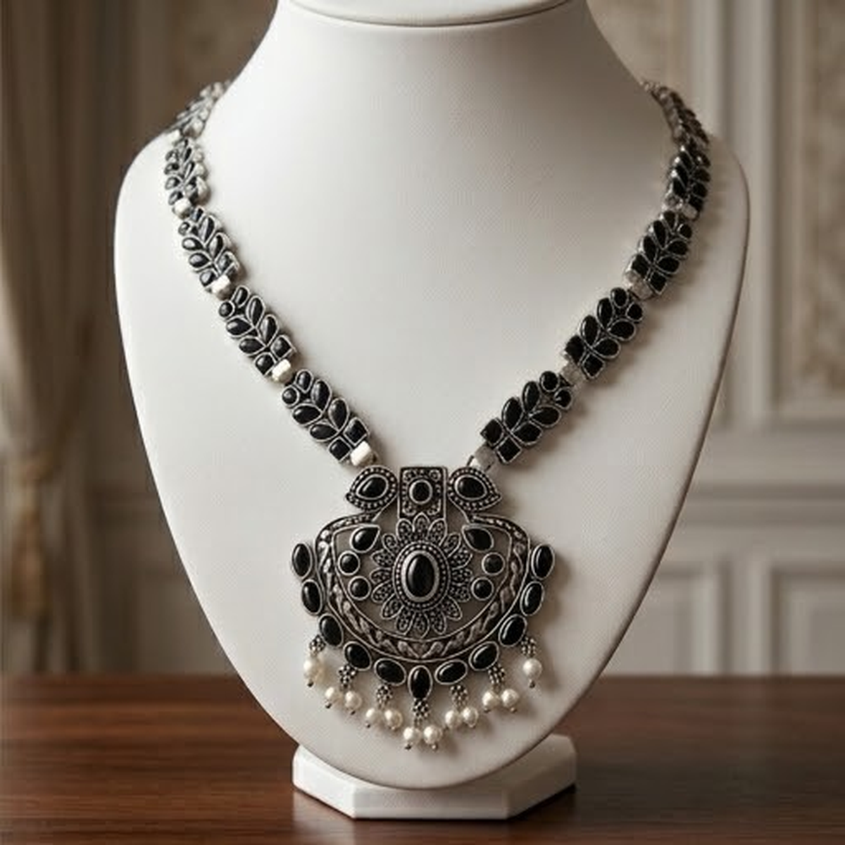 DIVYORO LEAF-PATTERNED OXIDIZED SILVER STATEMENT NECKLACE